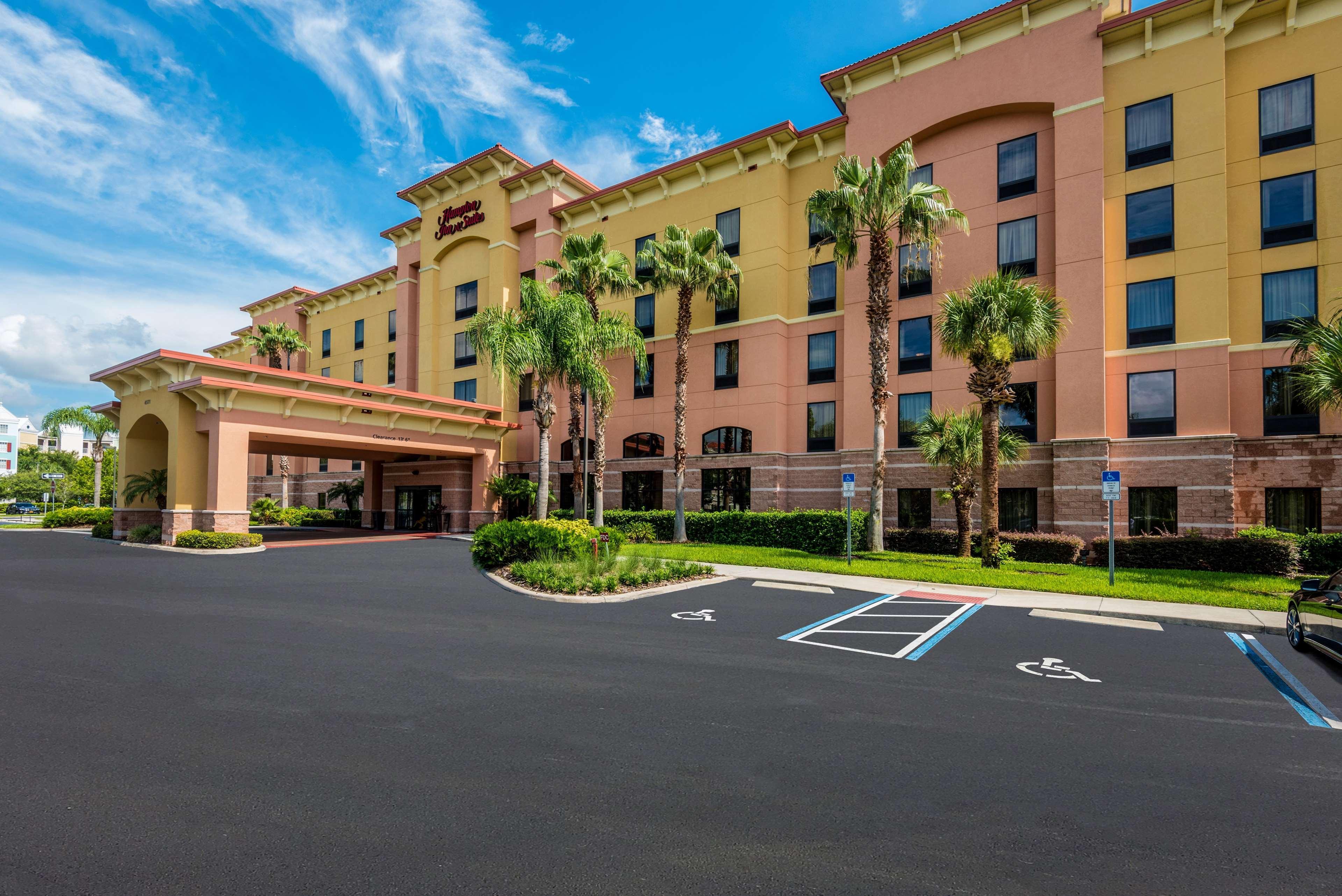Hampton Inn & Suites Orlando-South Lake Buena Vista Kissimmee Exterior photo